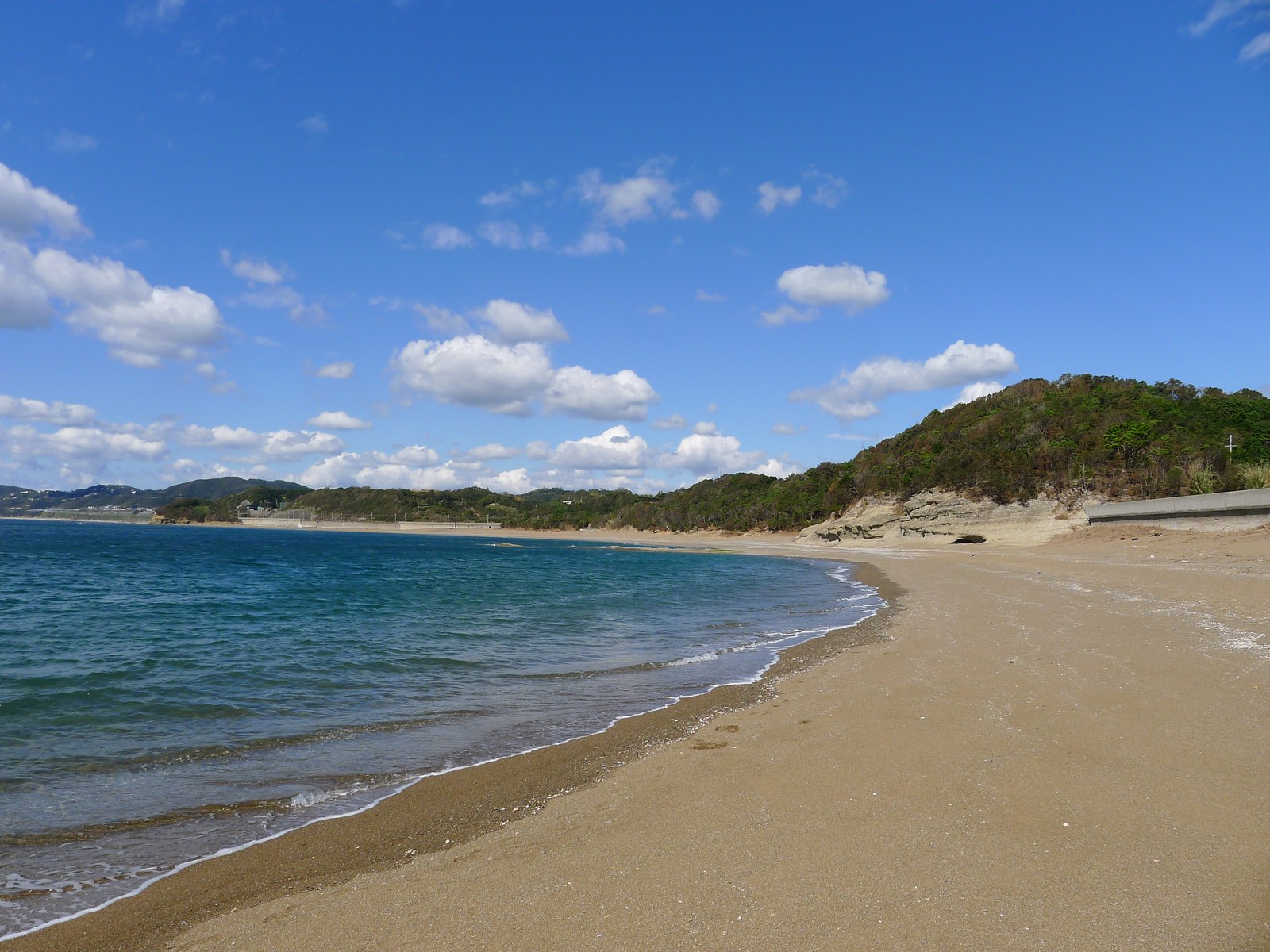 和歌山県みなべ町の千里の浜の海岸