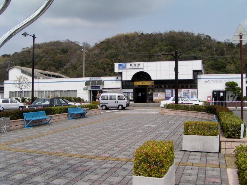 ハローワーク御坊の建物