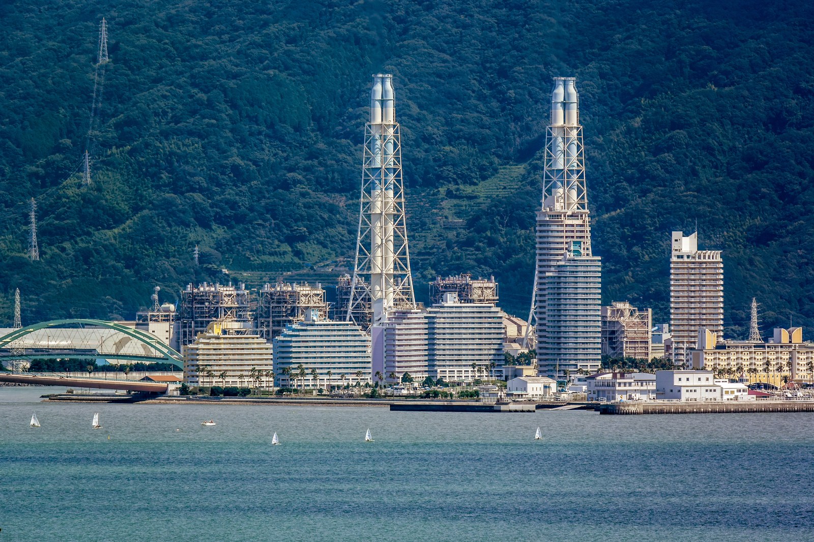 和歌山市の海沿いの風景